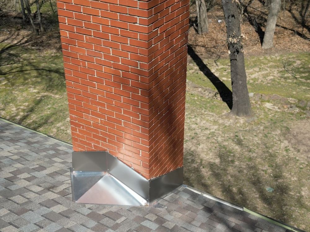 New chimney step flashing