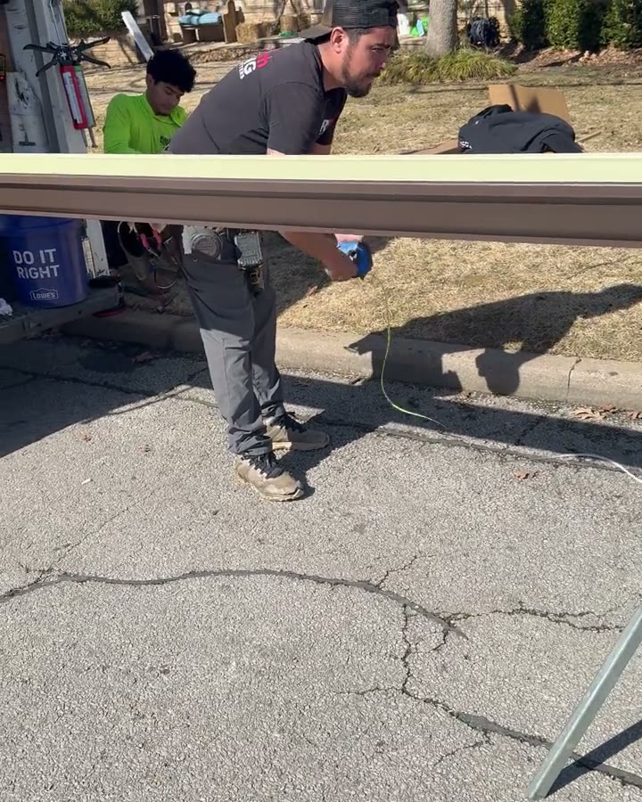 A seamless run, formed beside the truck